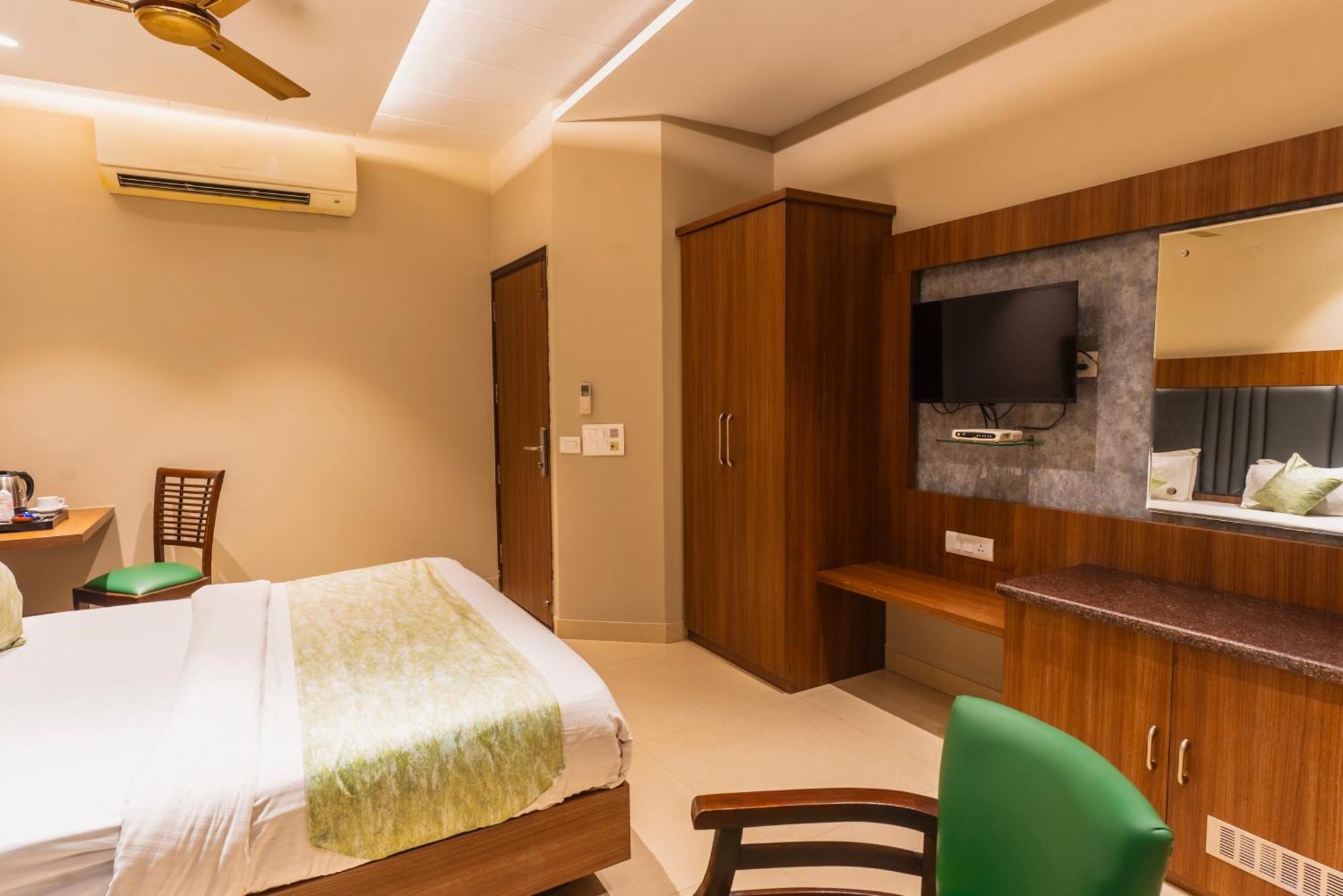 Hotel Amritsar International Exterior foto