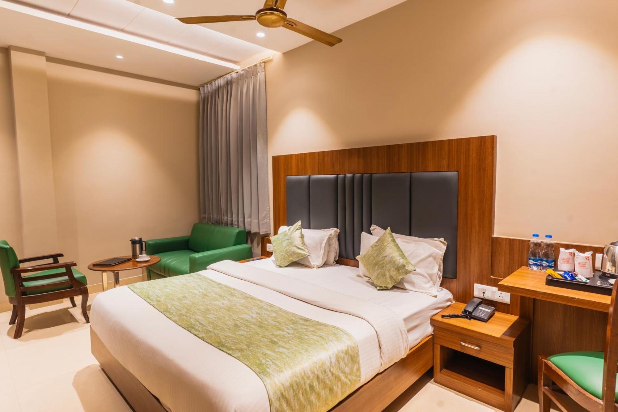 Hotel Amritsar International Exterior foto