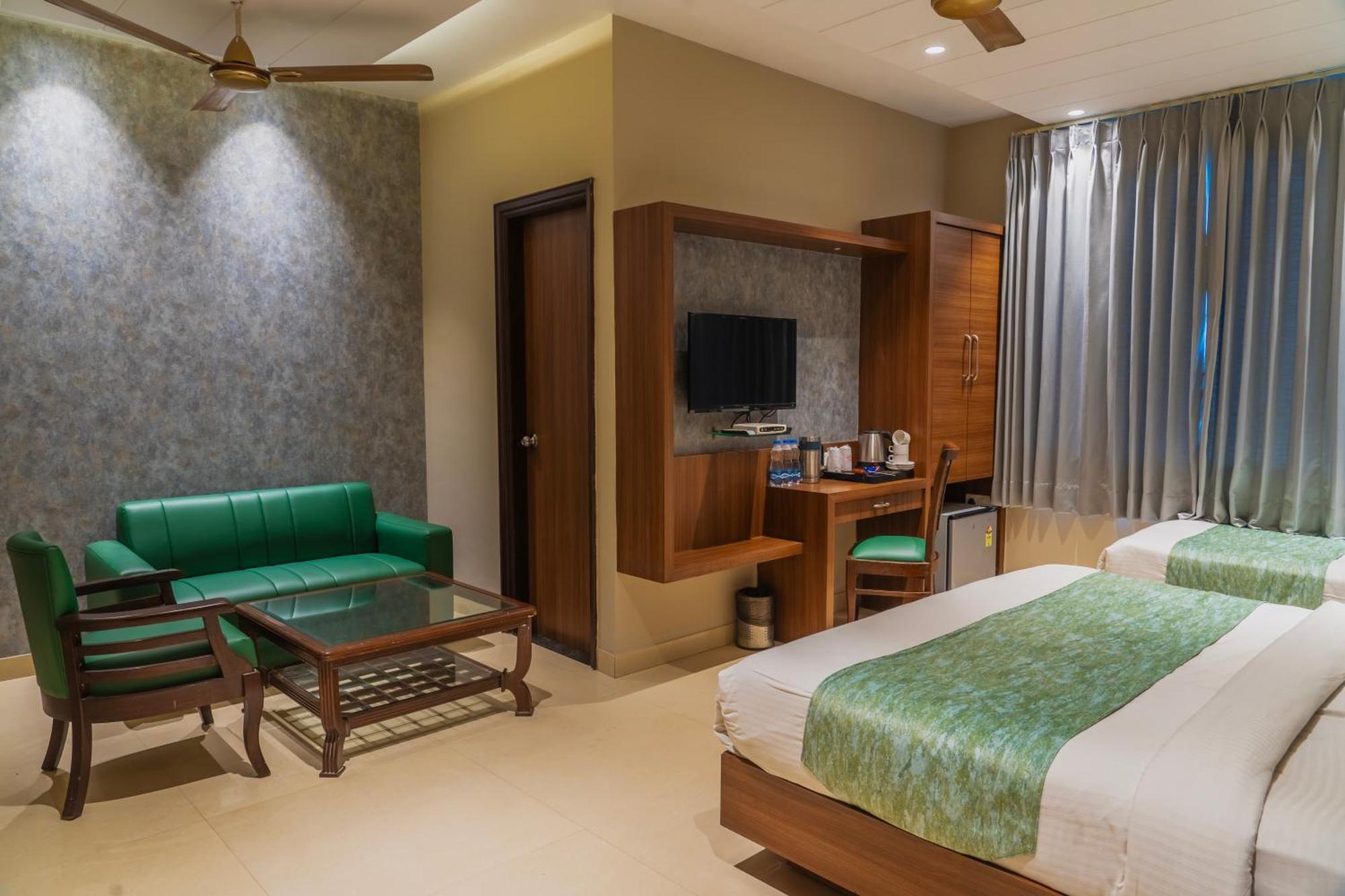 Hotel Amritsar International Exterior foto